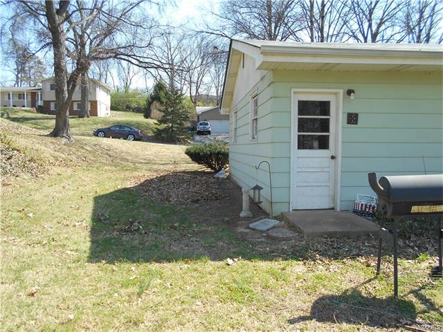 17 Wayne, St Charles, MO 63301