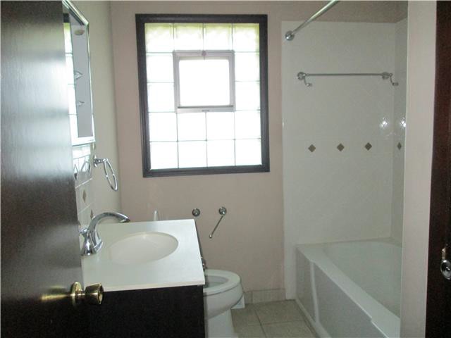 409 Thomas AveSaint Charles, MO, 63301Saint Charles County