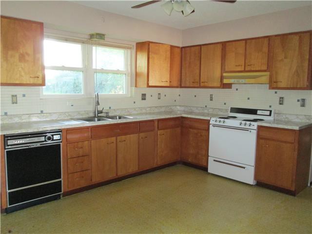 409 Thomas AveSaint Charles, MO, 63301Saint Charles County