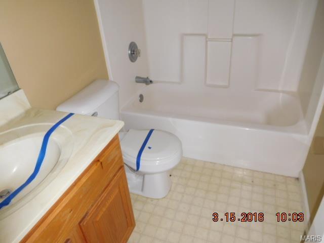3370 Saddleridge, St Charles, MO 63301