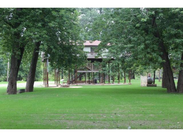 829 Elmer Dwyer Club, St Charles, MO 63301