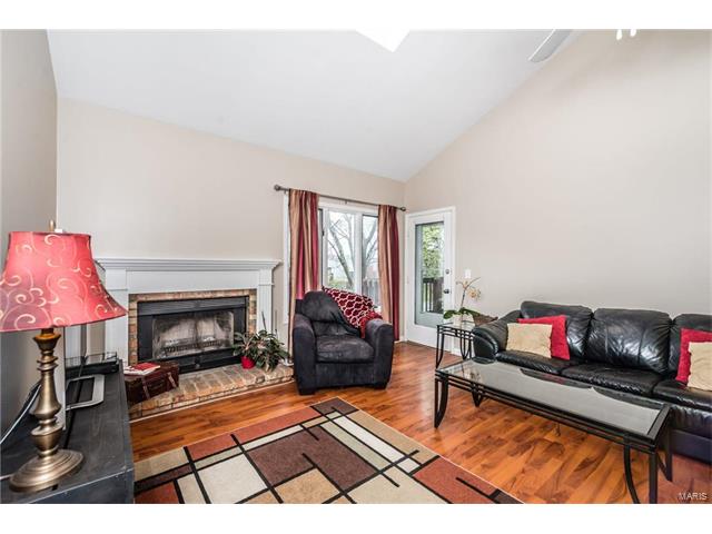 116 King Drive, St Charles, MO 63303