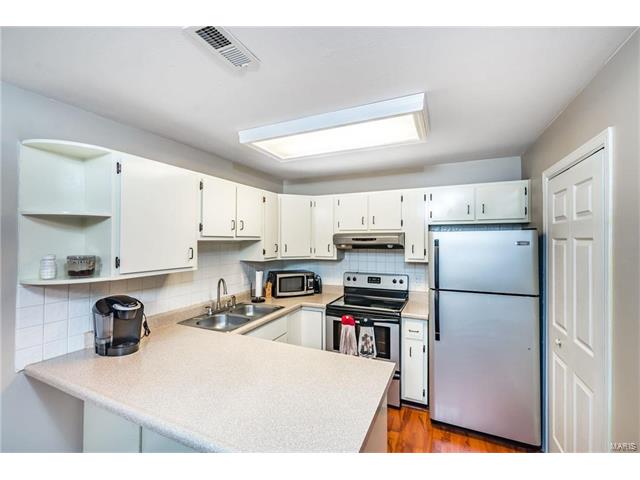 116 King Drive, St Charles, MO 63303
