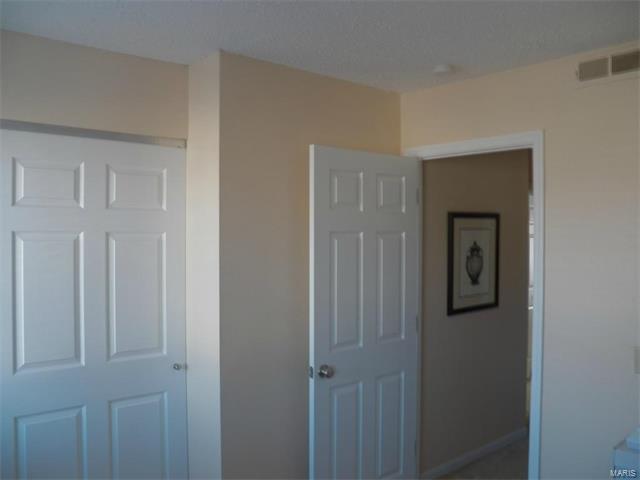 2633 Falcons Way, St Charles, MO 63303