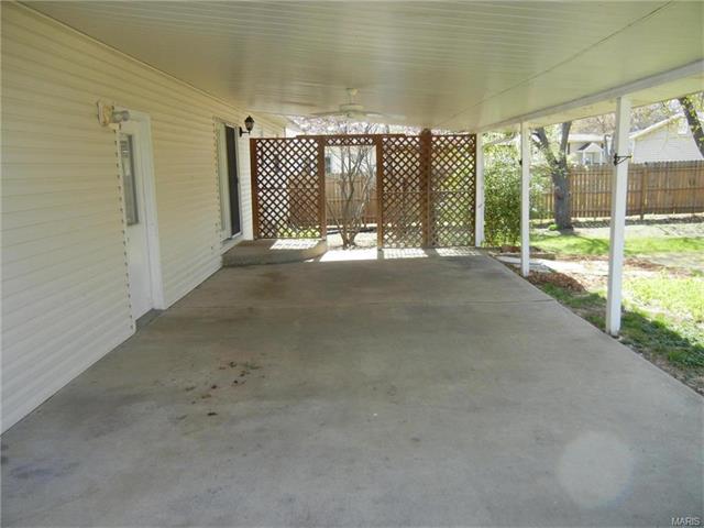 1107 Concord Drive, St Charles, MO 63303
