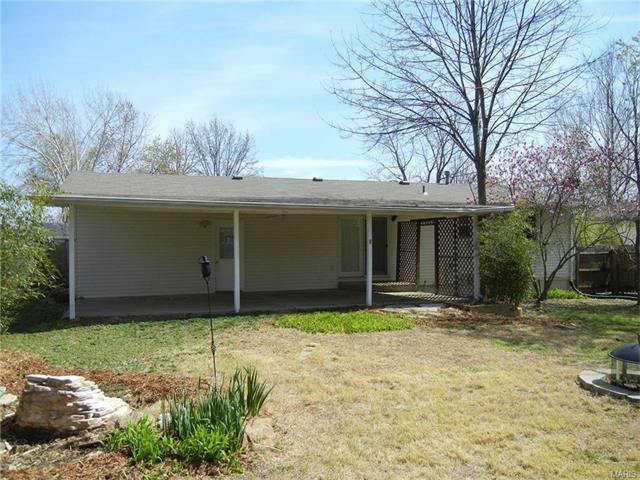 1107 Concord Drive, St Charles, MO 63303