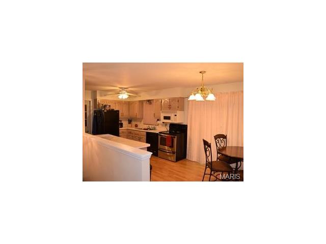 1604 Lincoln Drive, St Charles, MO 63303
