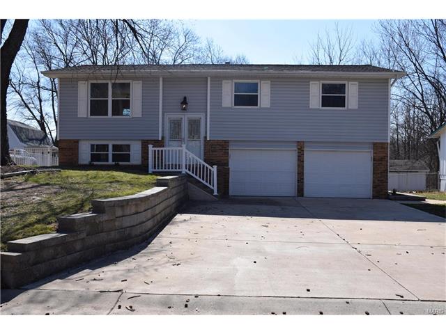 3510 Ridgewood Drive, St Charles, MO 63303