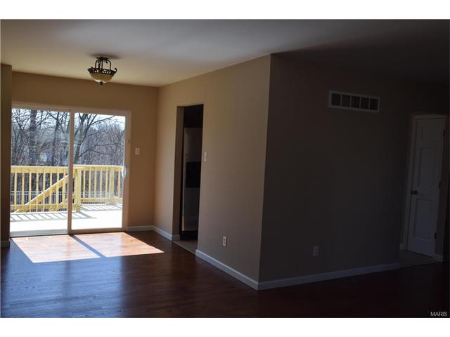 3510 Ridgewood Drive, St Charles, MO 63303