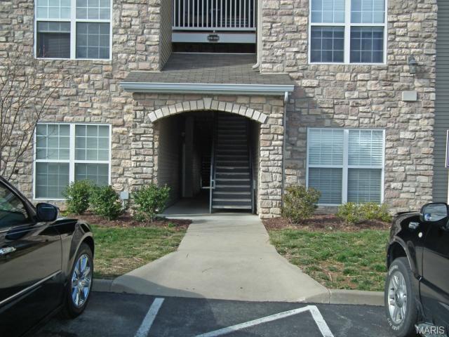 218 Babbling Brook Lane, St Charles, United States 63303