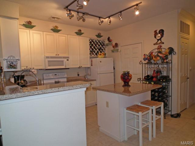 218 Babbling Brook Lane, St Charles, United States 63303