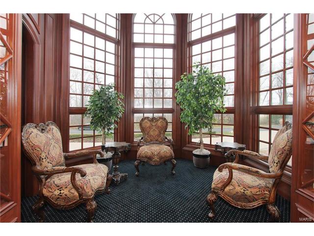 1 Upper Whitmoor Drive, Weldon Spring, MO 63304