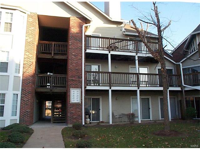 128 Shirley Ridge Drive, St Charles, MO 63304