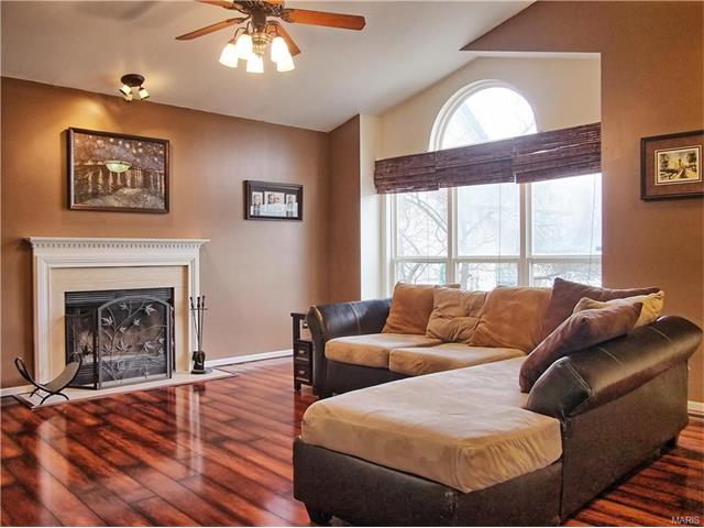105 Serene Meadows, St Charles, MO 63304
