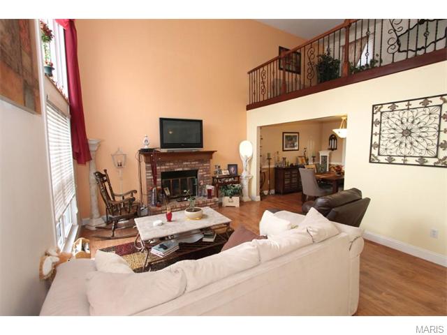 11 Running Waters Court, St Charles, MO 63304