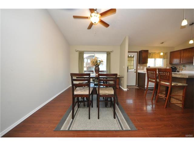 941 Guildford Court, St Charles, MO 63304