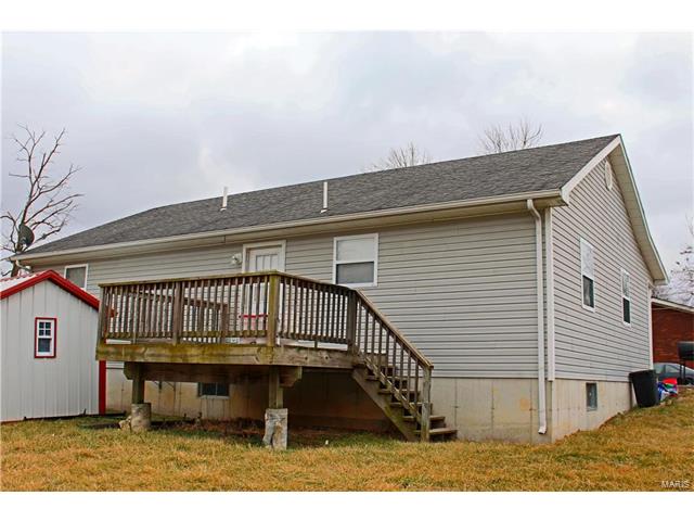605 West Lee, Bowling Green, MO 63334