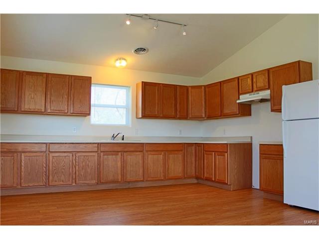 1717 West Centennial Avenue, Bowling Green, MO 63334