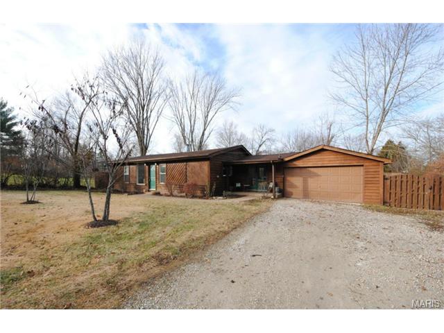 985 Highway DD, Defiance, MO 63341