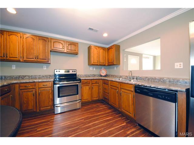 985 Highway DD, Defiance, MO 63341