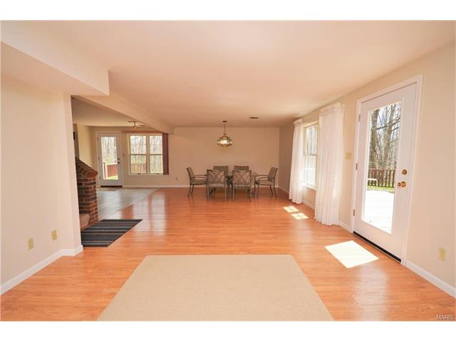 29442 State Highway Y, Jonesburg, MO 63351