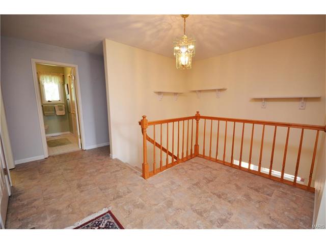 29442 State Highway Y, Jonesburg, MO 63351
