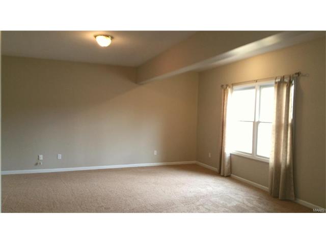 1575 South Lake Sherwood Drive, Lake Sherwood, MO 63357