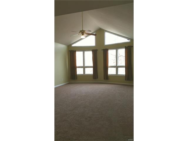 1575 South Lake Sherwood Drive, Lake Sherwood, MO 63357