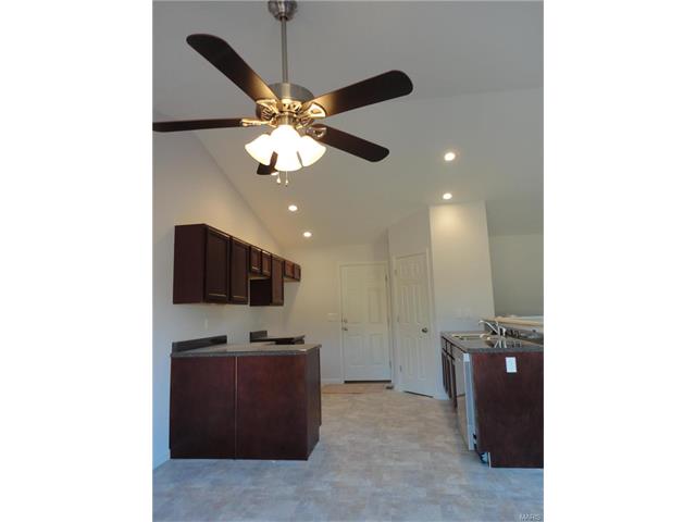 140 Briarwood Drive, Moscow Mills, United States 63362