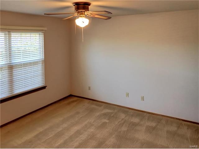 950 Sugar Lake, St Peters, MO 63376