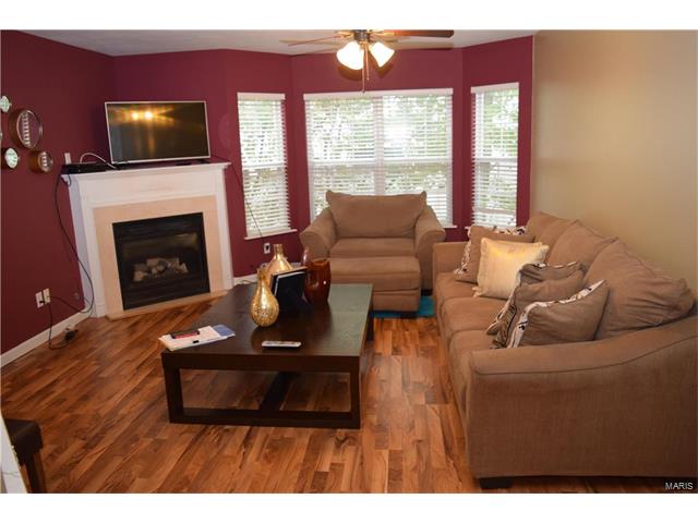 420 Benton, St Peters, MO 63376