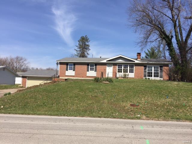 4004 West Drive, St Peters, MO 63376