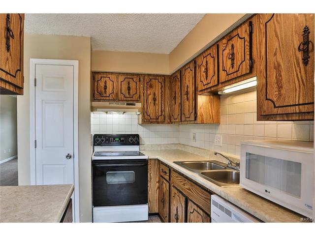 763 Highland Hill Court, St Peters, MO 63376