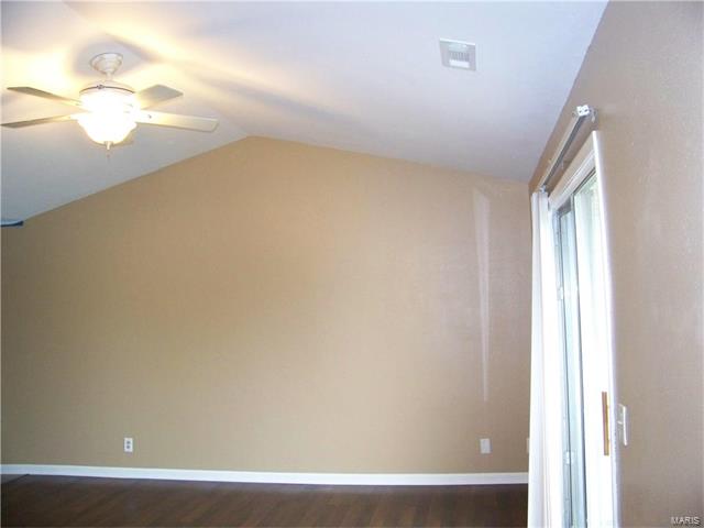 432 Cambridge Place, St Peters, MO 63376