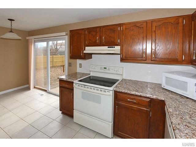 4 Applehill Court, St Peters, United States 63376