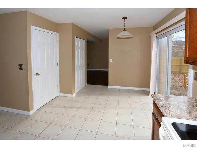 4 Applehill Court, St Peters, United States 63376