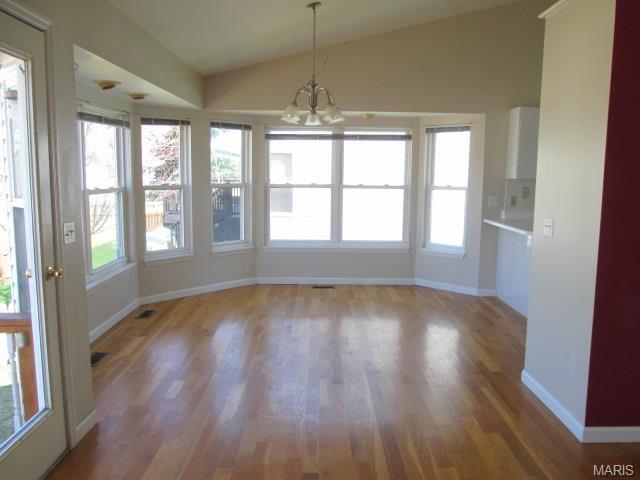 8 Larchmont Court, St Peters, MO 63376
