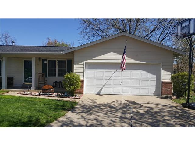 25 Eagle Chase, St Peters, MO 63376