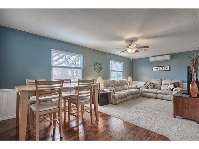 5 Greengage Road, St Peters, MO 63376