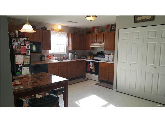 39 Smith Wesson Way, Silex, MO 63377