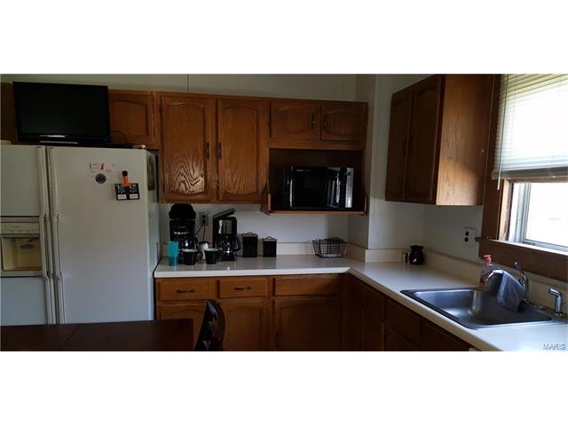 305 East College Street, Troy, MO 63379