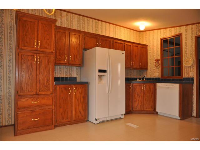 98 Roberts Acre Drive, Troy, MO 63379