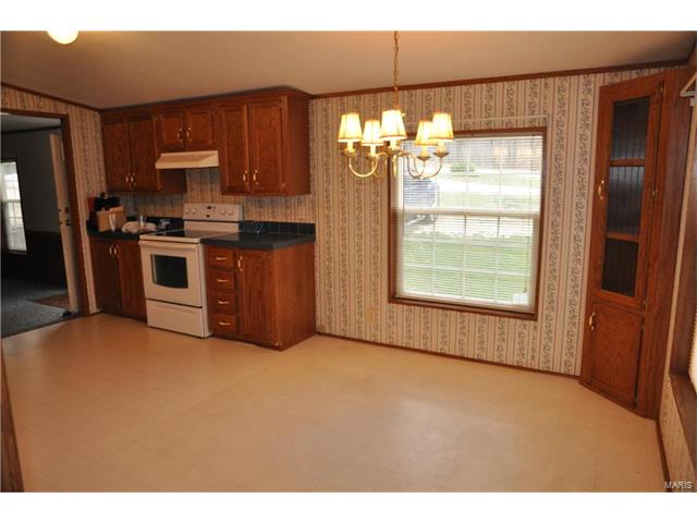 98 Roberts Acre Drive, Troy, MO 63379