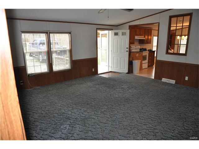 98 Roberts Acre Drive, Troy, MO 63379