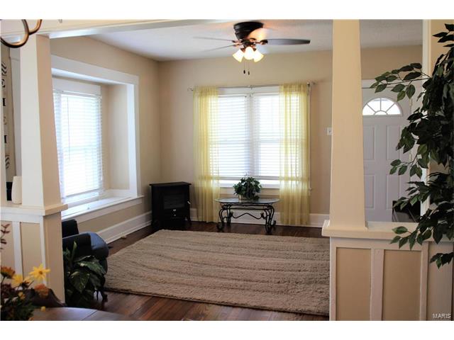 140 5th Street, Troy, MO 63379