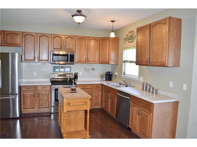 31 Meadowstone Drive, Troy, United States 63379