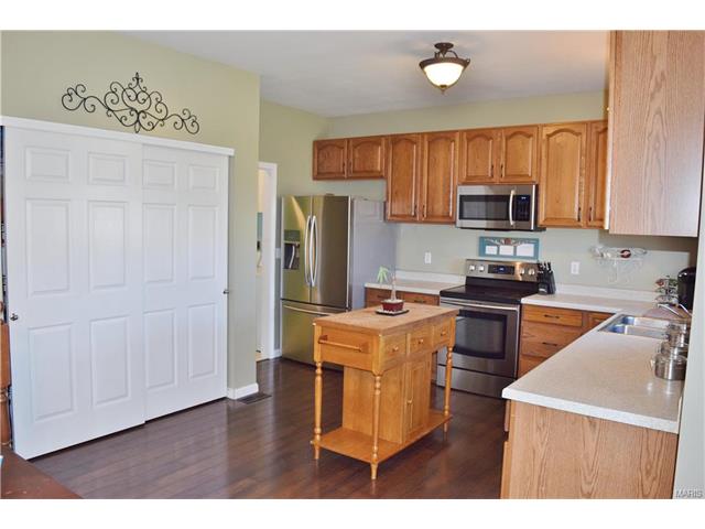 31 Meadowstone Drive, Troy, United States 63379