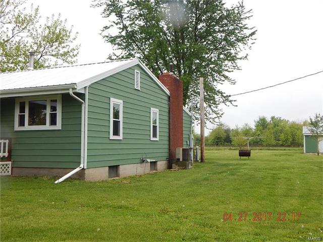 443700 East Union, Vandalia, MO 63382