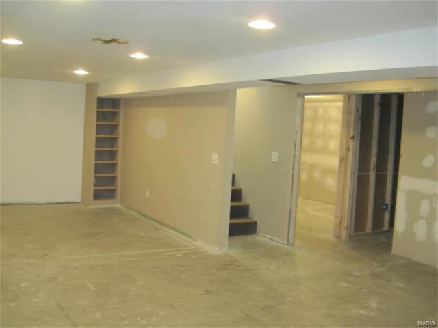 326 Richmond Drive, Warrenton, MO 63383