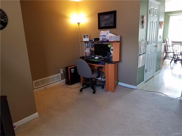 1025 Arlington Court, Warrenton, MO 63383